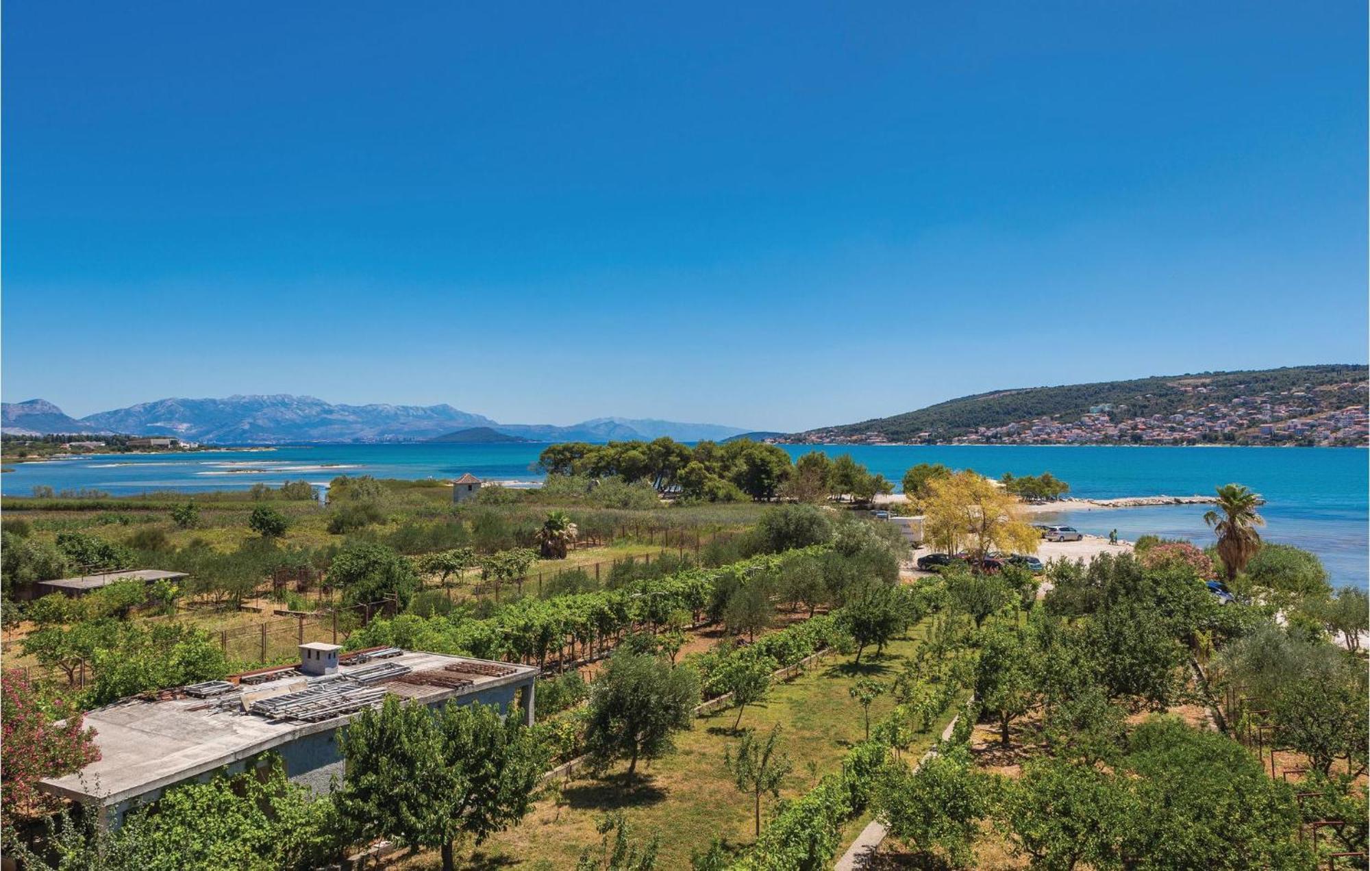 3 Bedroom Gorgeous Apartment In Trogir Eksteriør bilde