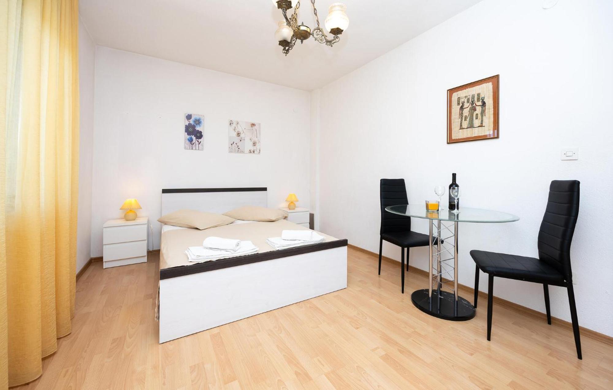 3 Bedroom Gorgeous Apartment In Trogir Eksteriør bilde