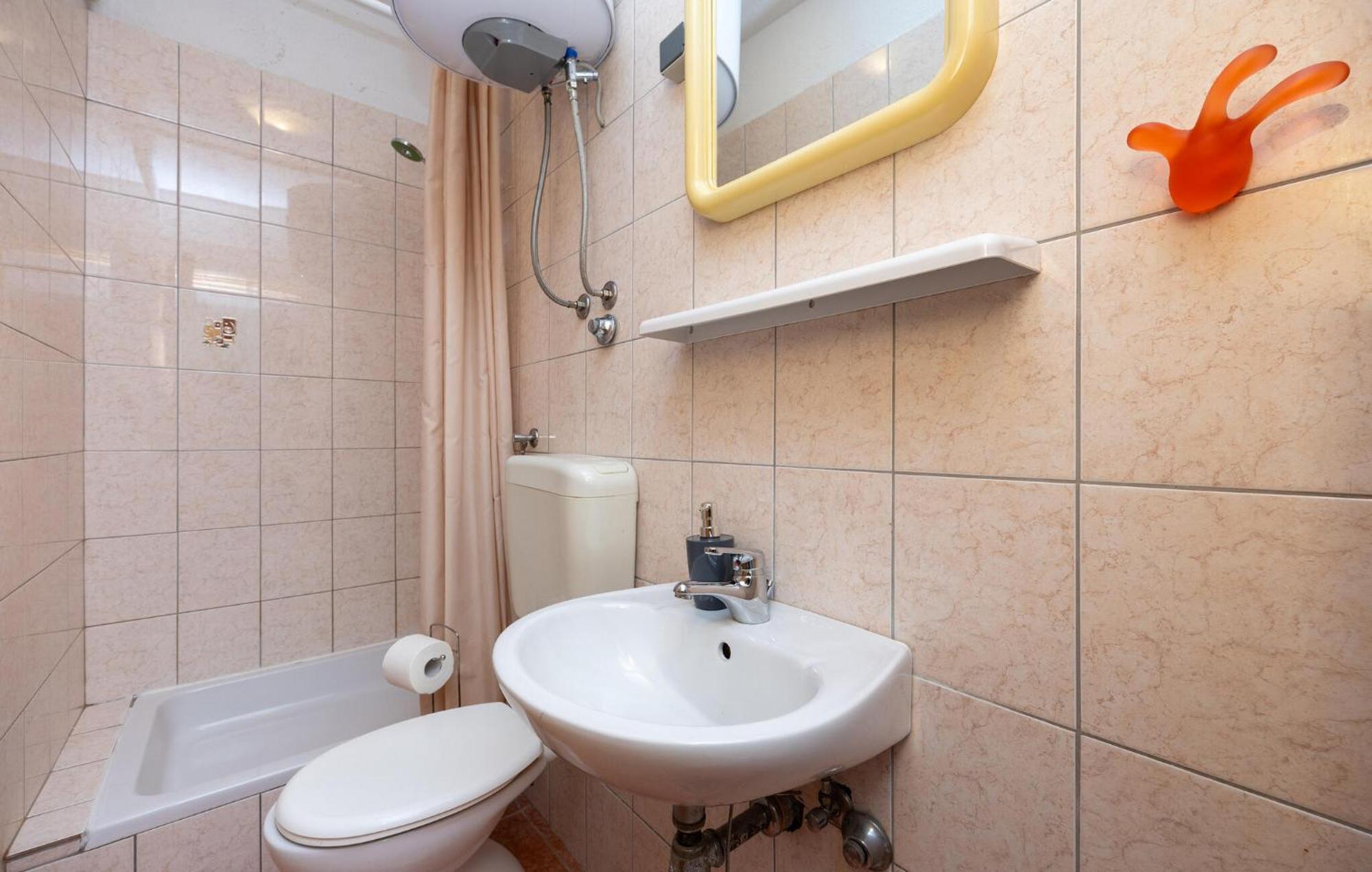 3 Bedroom Gorgeous Apartment In Trogir Eksteriør bilde