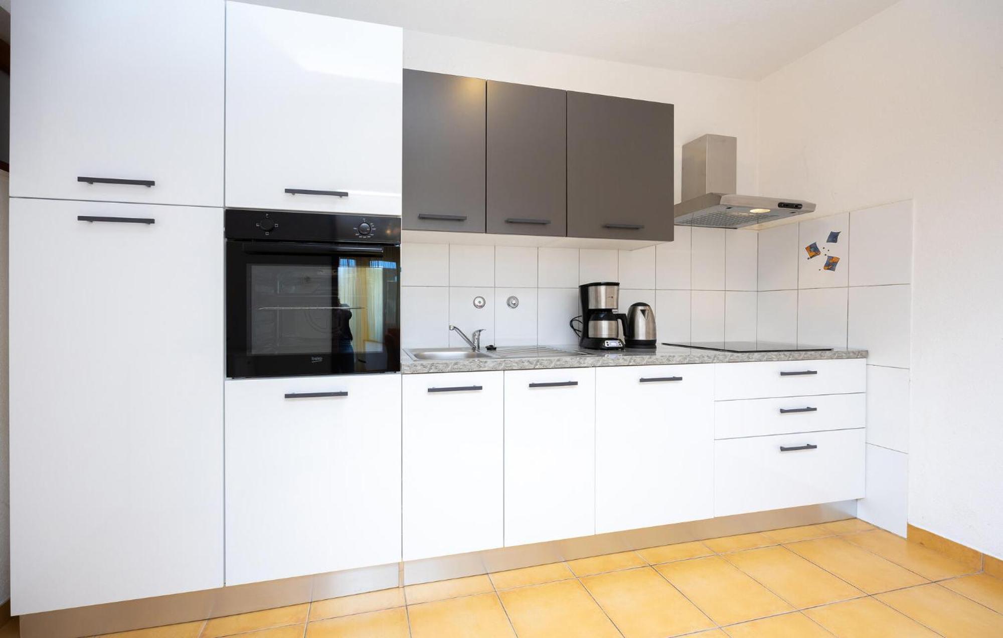 3 Bedroom Gorgeous Apartment In Trogir Eksteriør bilde